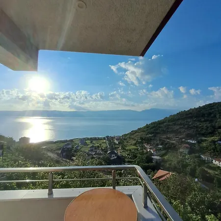 别墅 Jurgen House Piskupat