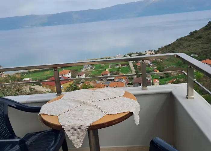 Jurgen House * Piskupat