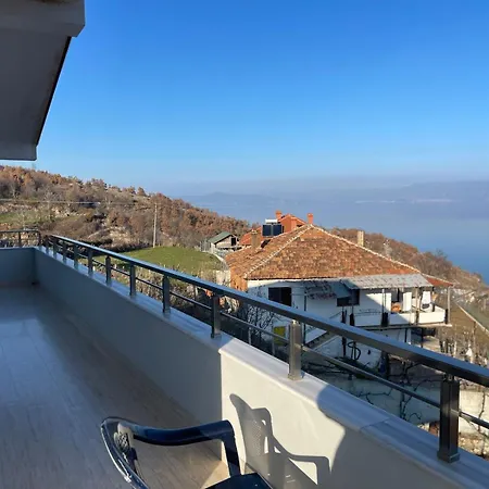 Jurgen House Piskupat